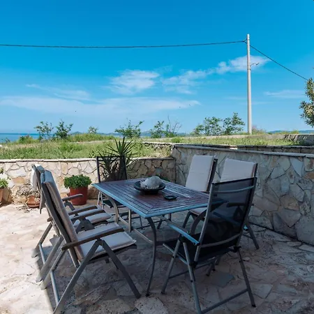 Nereids Seaside Escape * Nea Roda